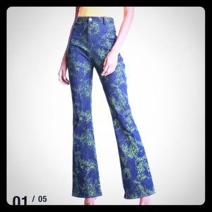I.AM.GIA NWT - L flare jeans